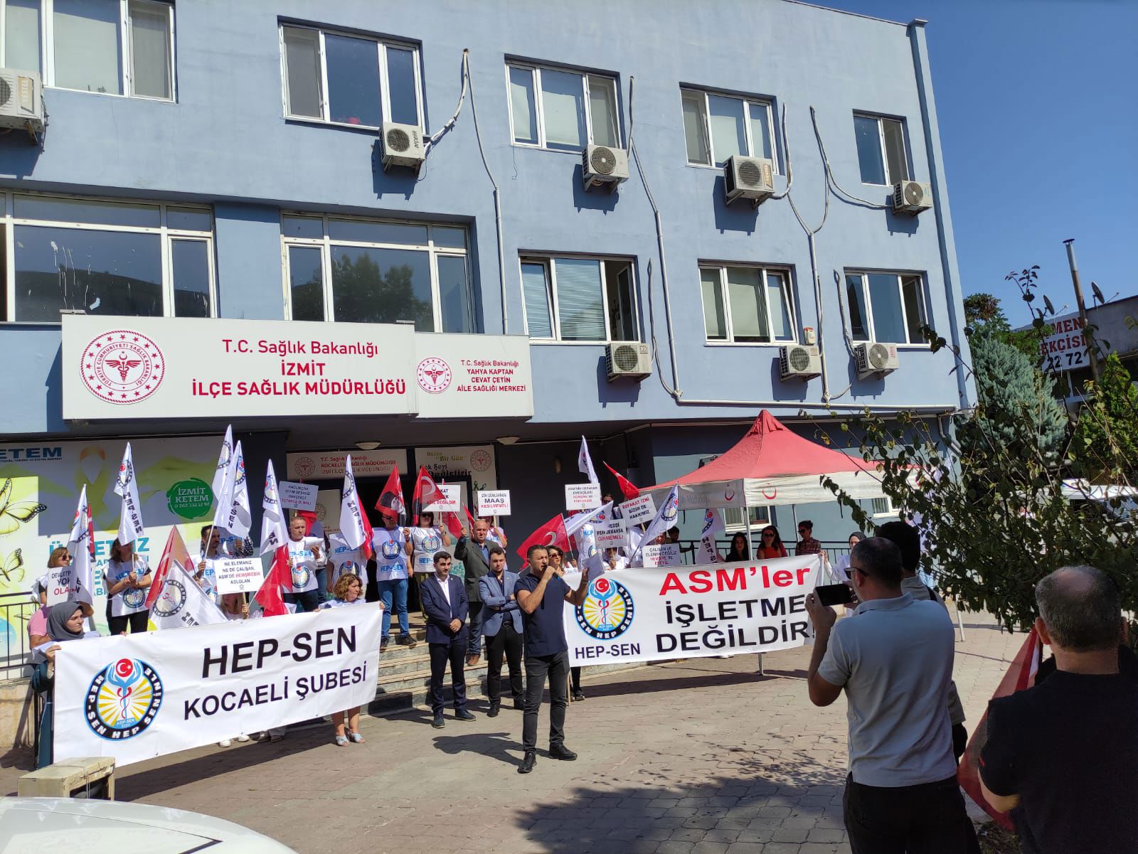 Aile Sağlığı Merkezleri İçin Harekete Geçtik! Haklarımızı Alana Kadar Mücadelemiz Sürecek
